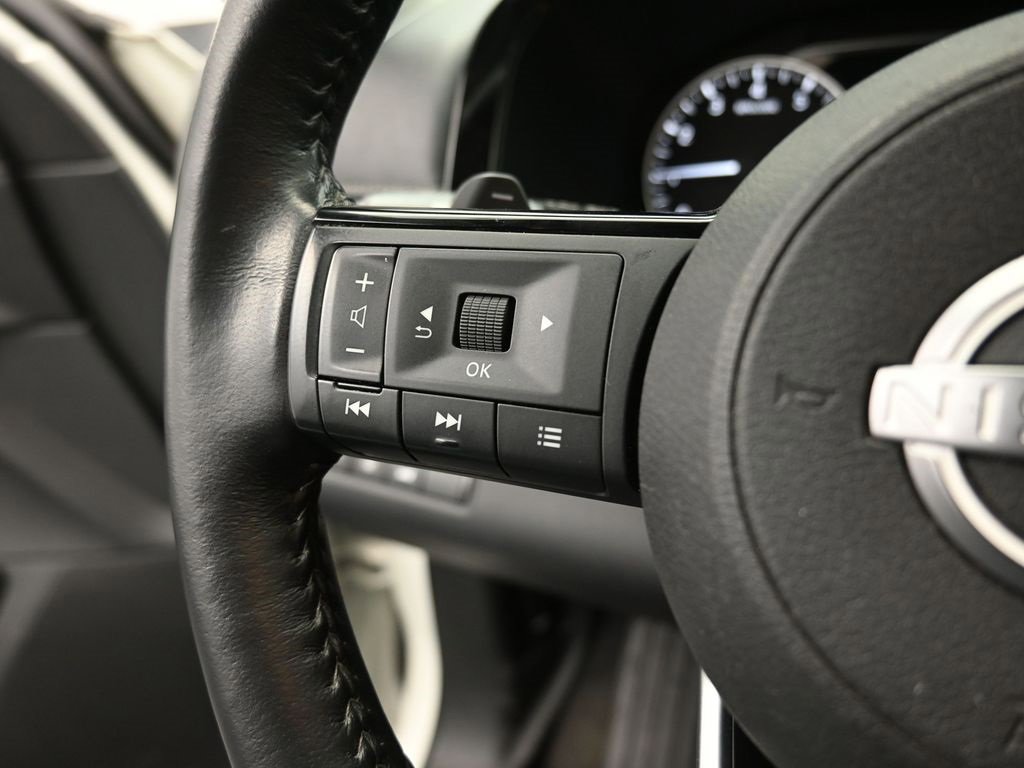 Used 2022 Nissan Pathfinder SL image 30