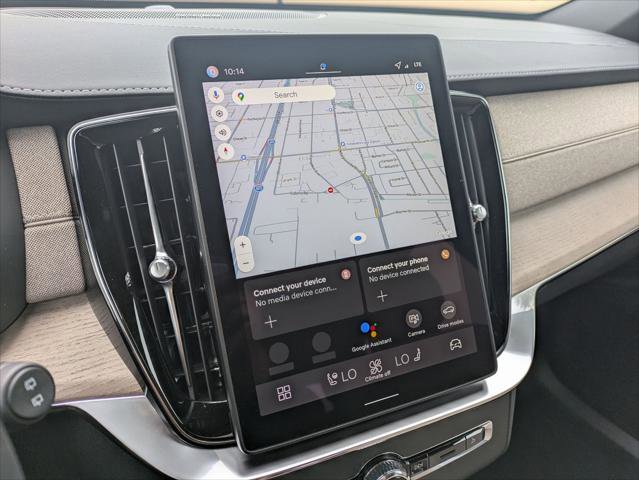 New 2026 Volvo XC90 T8 Plus w/ Protection Package Premier image 9