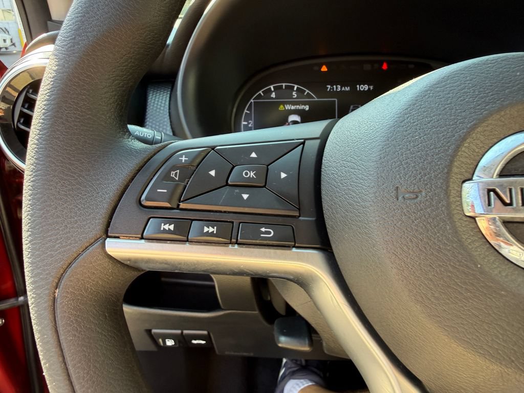 Used 2021 Nissan Kicks SV FWD image 22