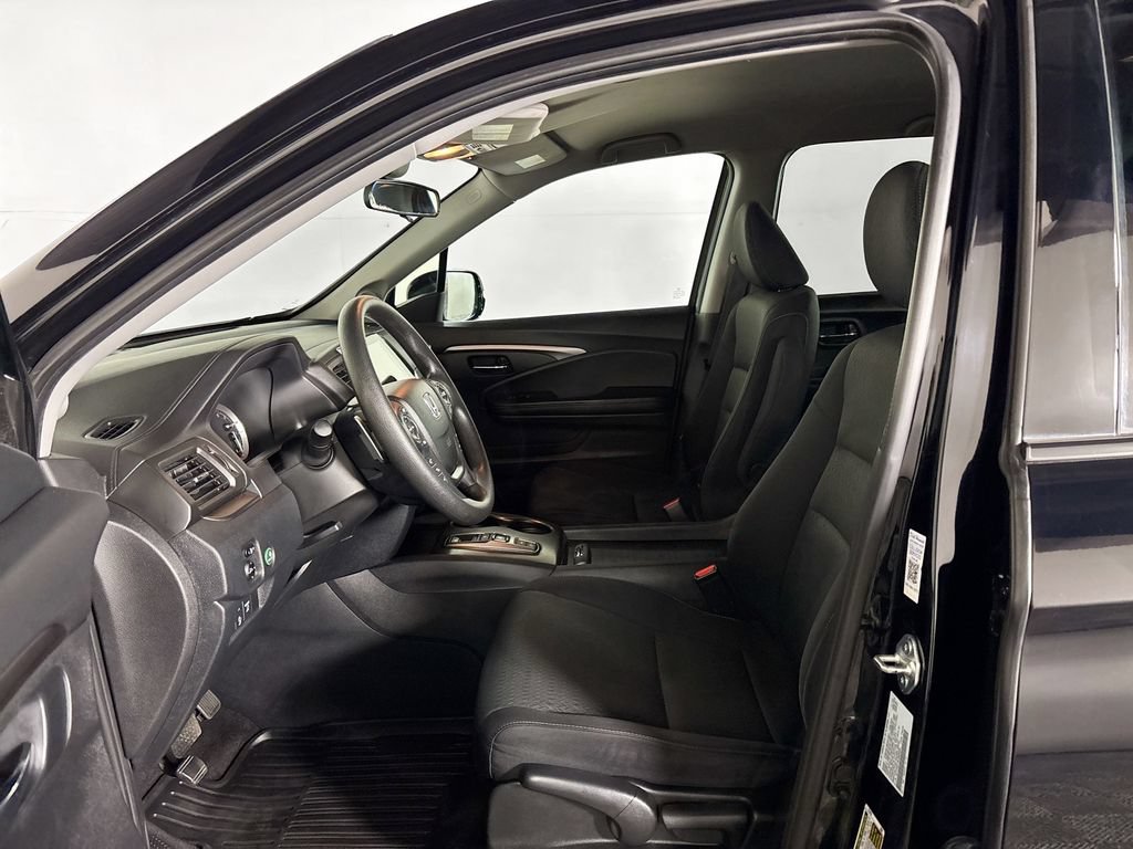 Used 2020 Honda Ridgeline Sport image 11