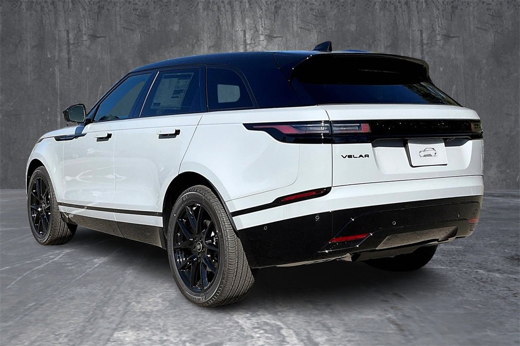 New 2026 Land Rover Range Rover Velar Dynamic SE image 3