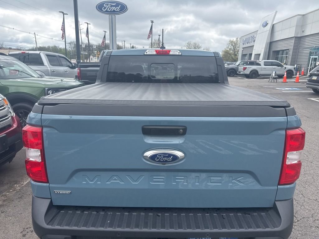 Used 2023 Ford Maverick Lariat w/ Lariat Luxury Package FWD image 6