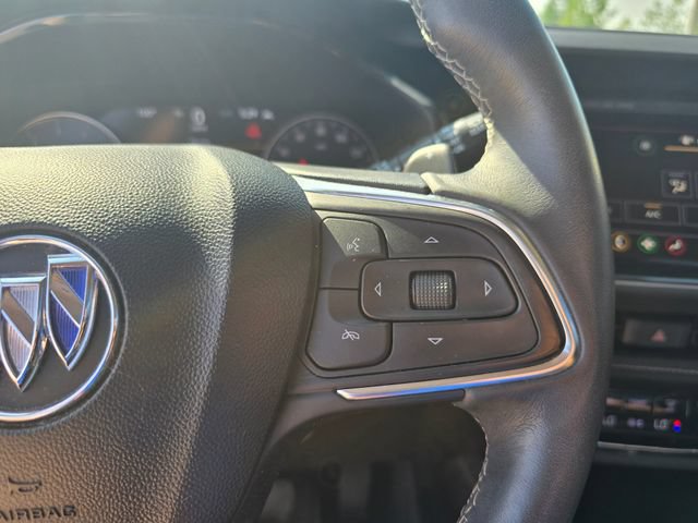 Used 2021 Buick Envision Essence w/ Sport Touring Package FWD image 28