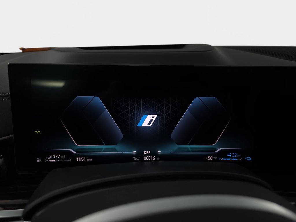 New 2026 BMW X5 xDrive50e w/ Executive Package image 19
