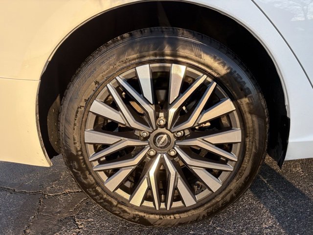 Used 2025 Nissan Altima 2.5 SV image 7