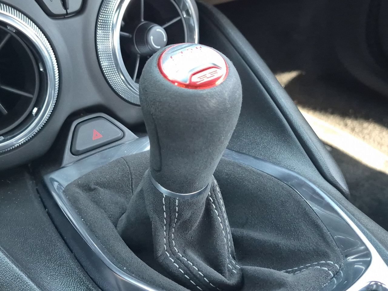 Used 2022 Chevrolet Camaro SS RWD image 14