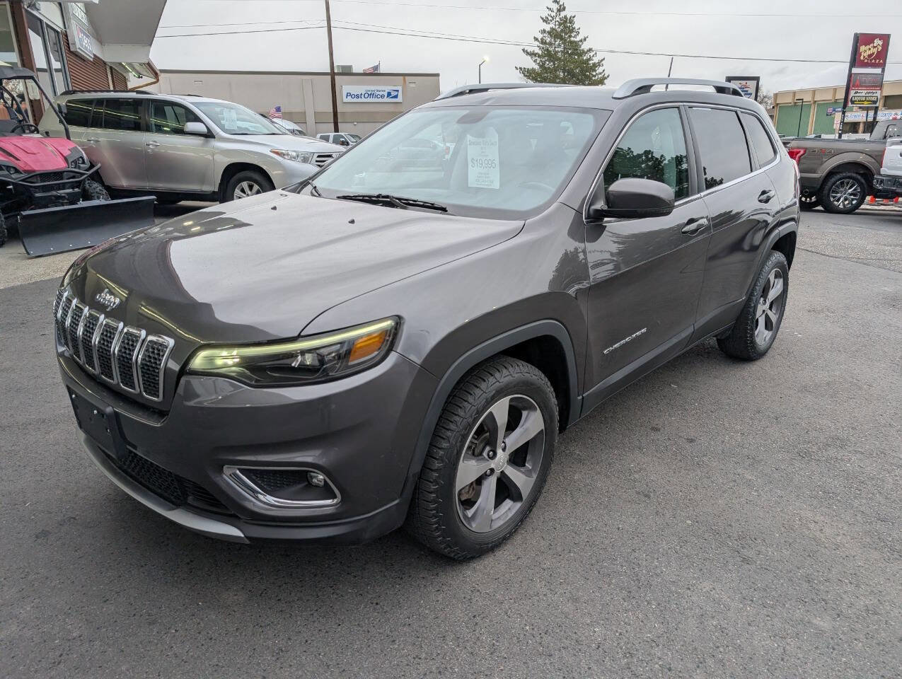 Used 2019 Jeep Cherokee Limited w/ Trailer Tow Group image 3
