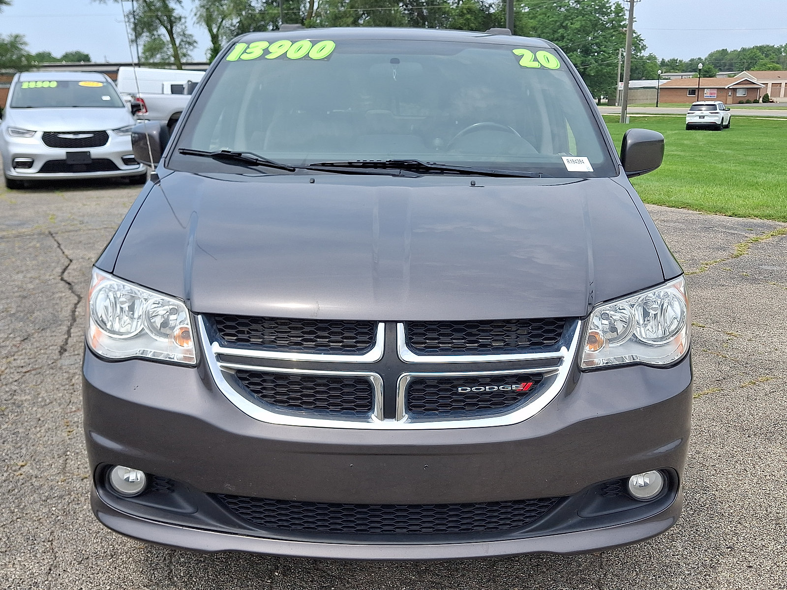 Used 2020 Dodge Grand Caravan SXT FWD image 20