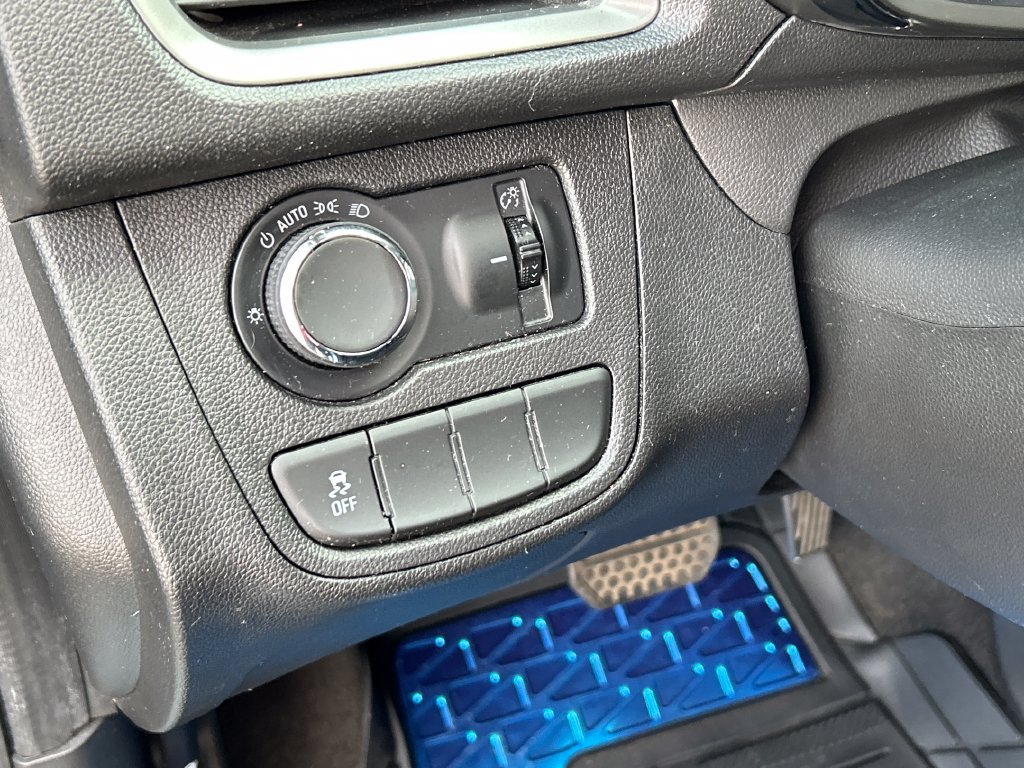 Used 2020 Chevrolet Spark LS FWD image 13