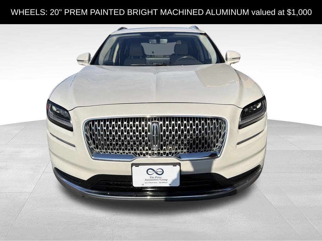 Used 2023 Lincoln Nautilus Reserve AWD/4WD image 2