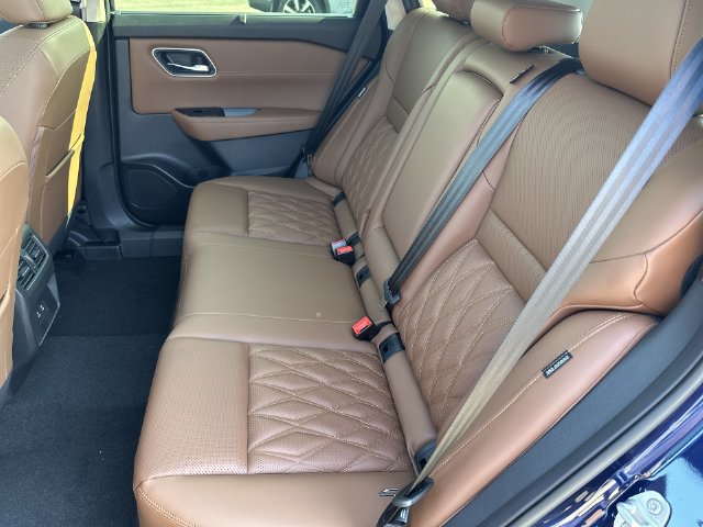 New 2026 Nissan Rogue Platinum AWD/4WD image 34