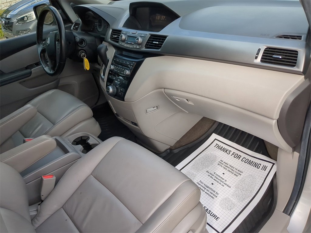 Used 2013 Honda Odyssey Touring image 12