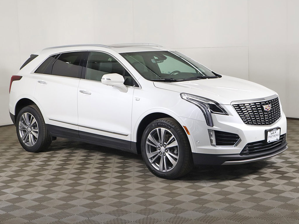 Used 2021 Cadillac XT5 Premium Luxury AWD/4WD image 2