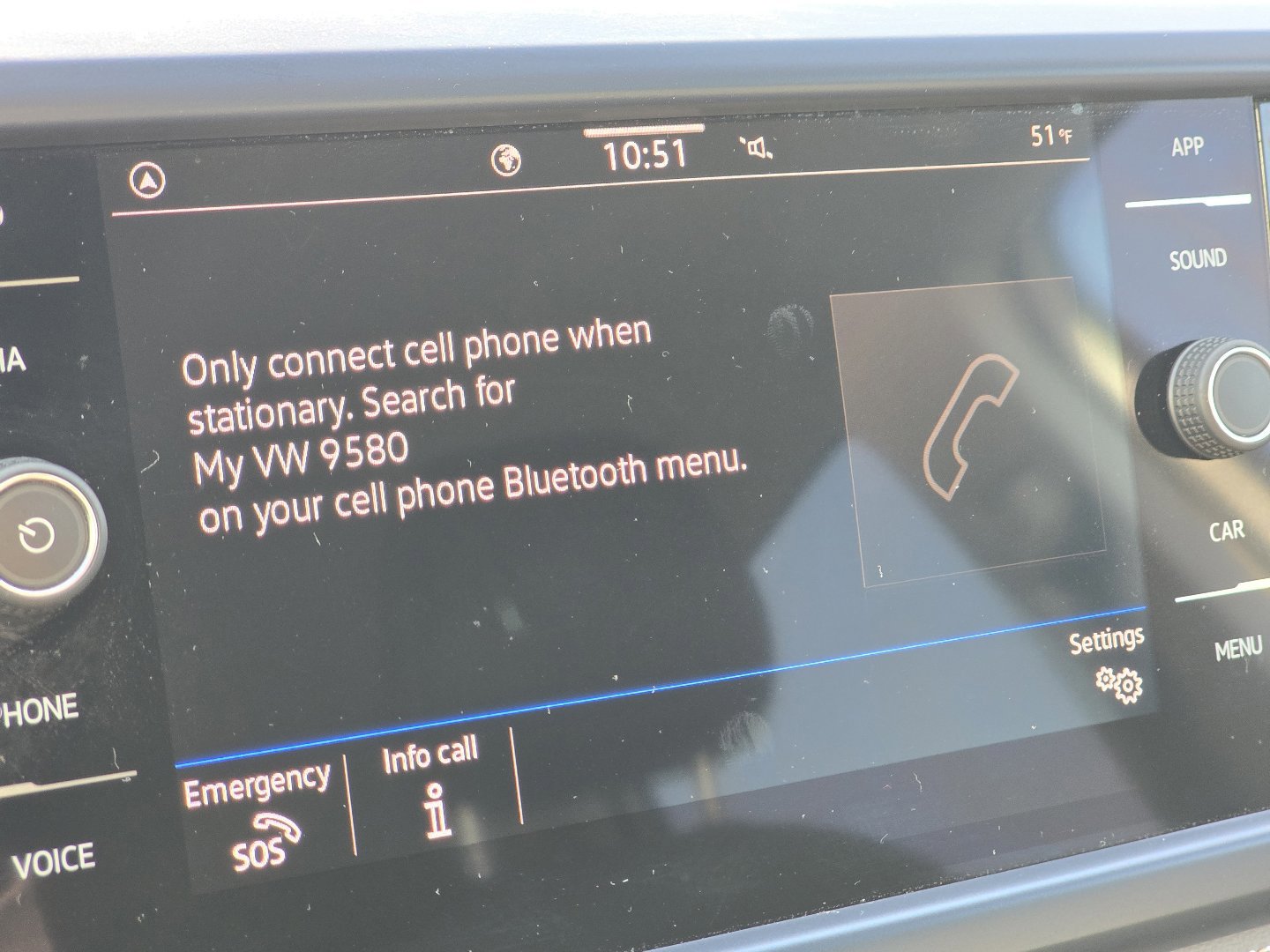 Used 2024 Volkswagen Taos SE image 5