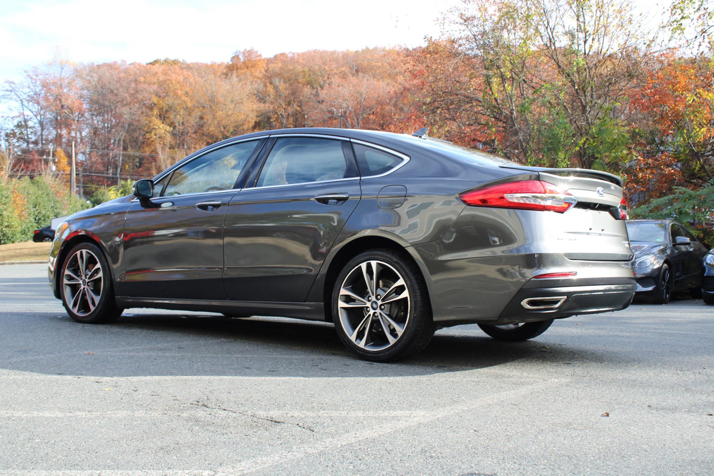 Used 2020 Ford Fusion Titanium image 4