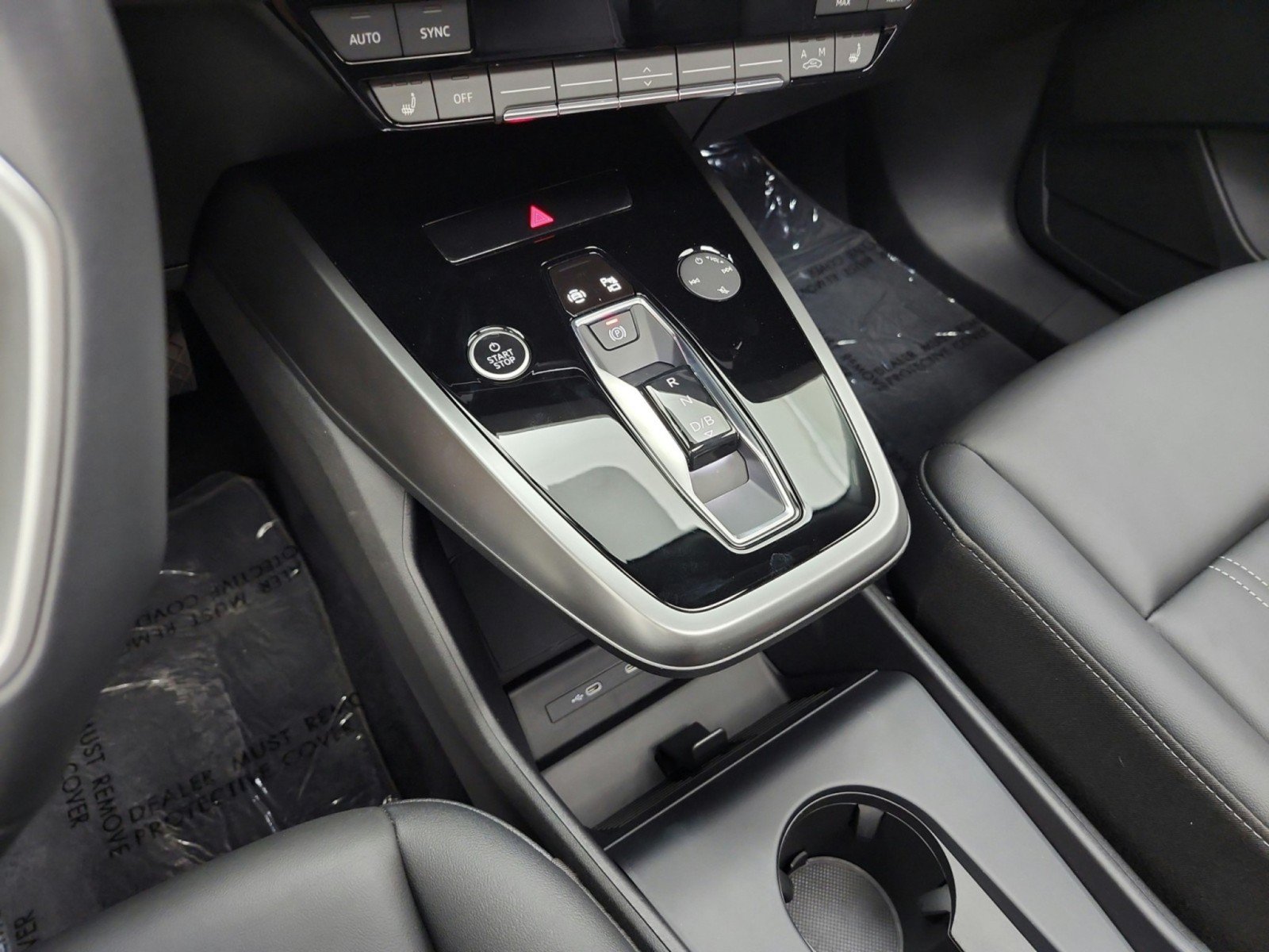 Used 2024 Audi Q4 e-tron Premium AWD/4WD image 13