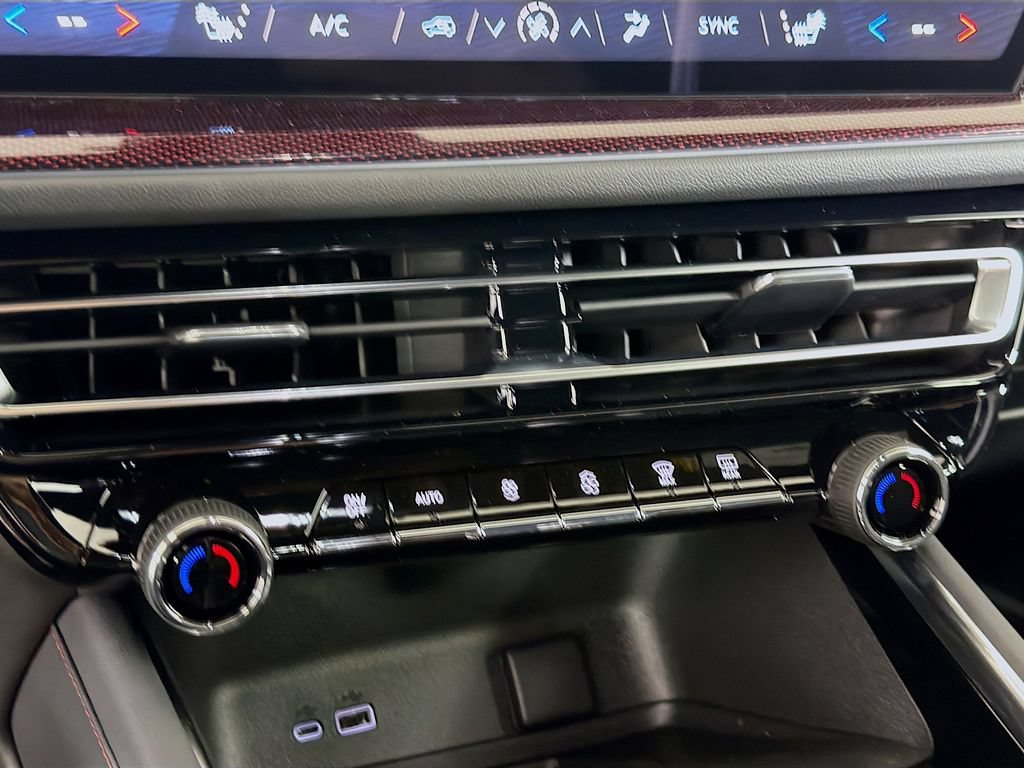 New 2026 Chevrolet Traverse Z71 w/ Enhanced Driving Package AWD/4WD image 15