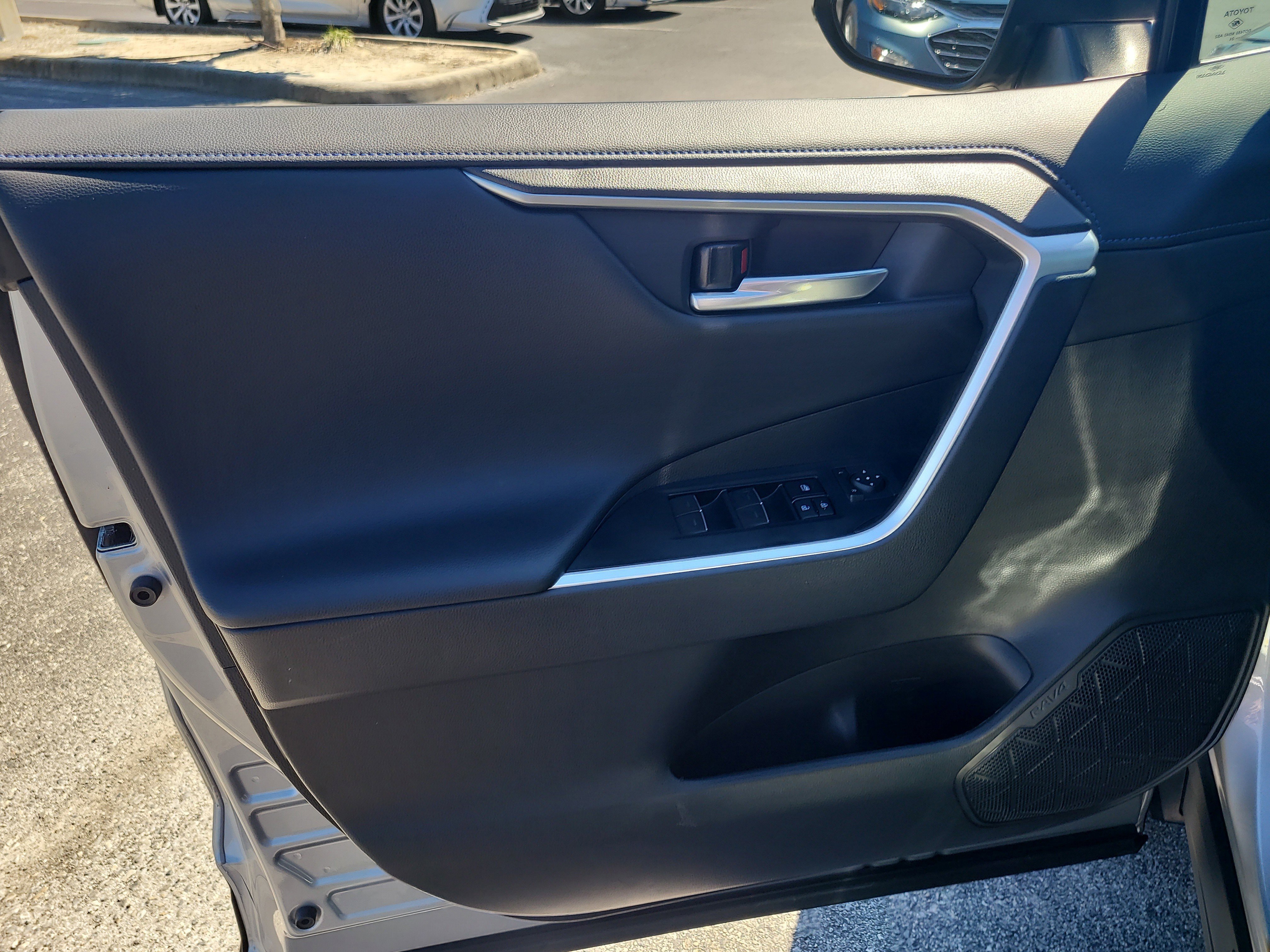 Used 2024 Toyota RAV4 XSE image 17