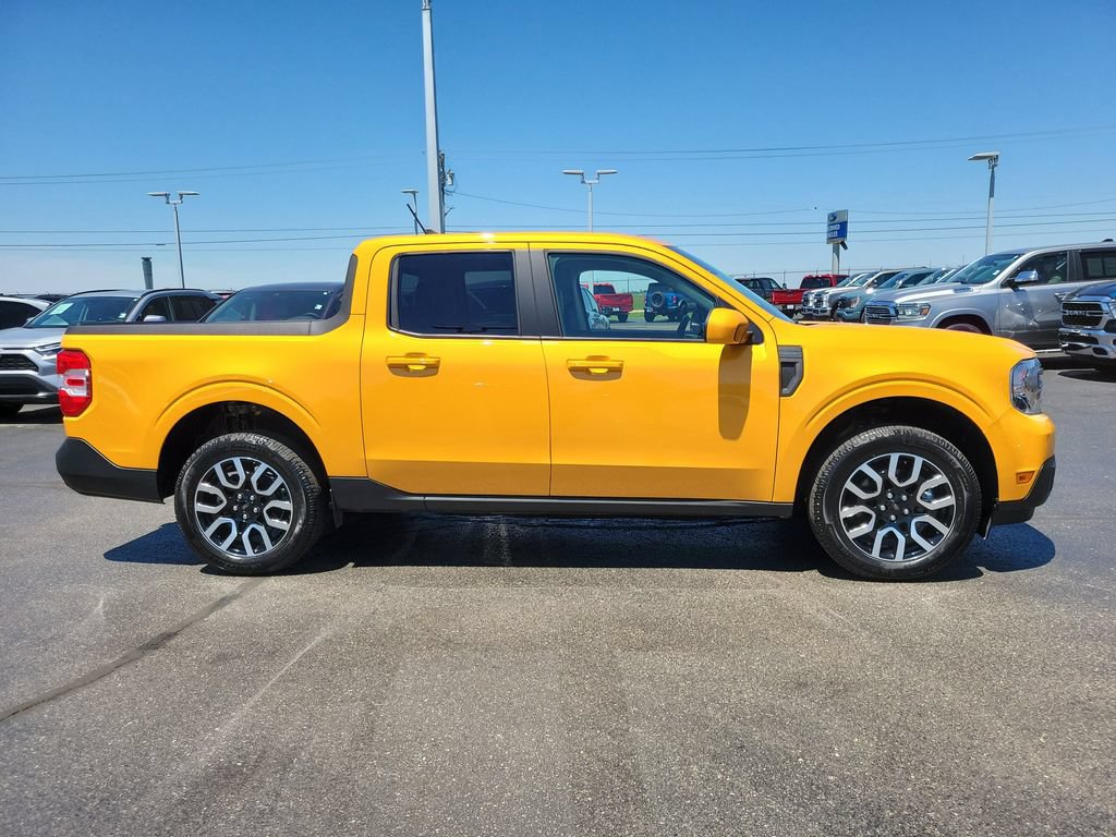 Certified 2023 Ford Maverick Lariat w/ Lariat Luxury Package FWD image 3