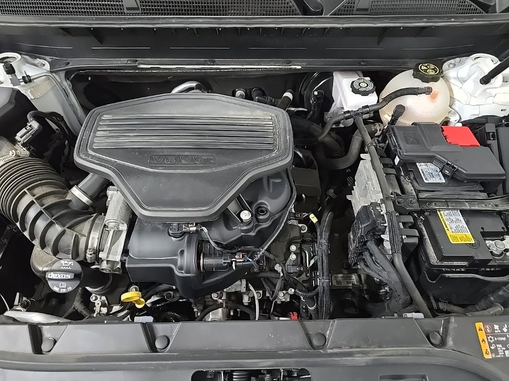 Used 2023 GMC Acadia AT4 w/ Trailering Package image 12