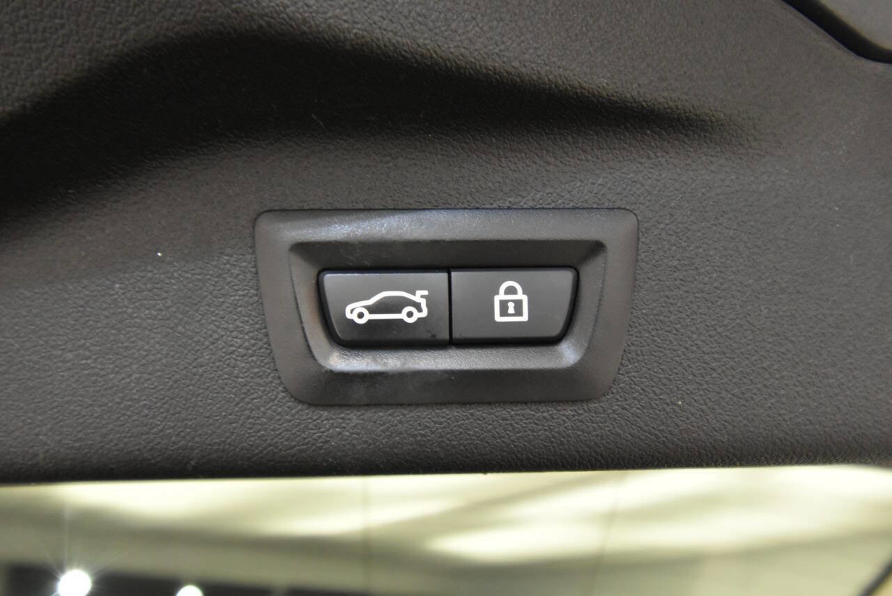 Used 2020 BMW X7 xDrive40i w/ Premium Package image 37