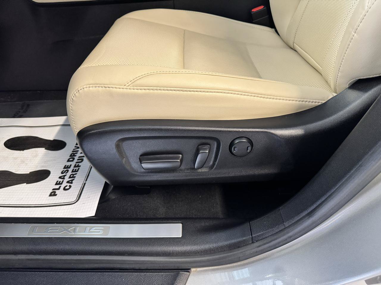 Used 2022 Lexus RX 350 AWD w/ Premium Package image 8