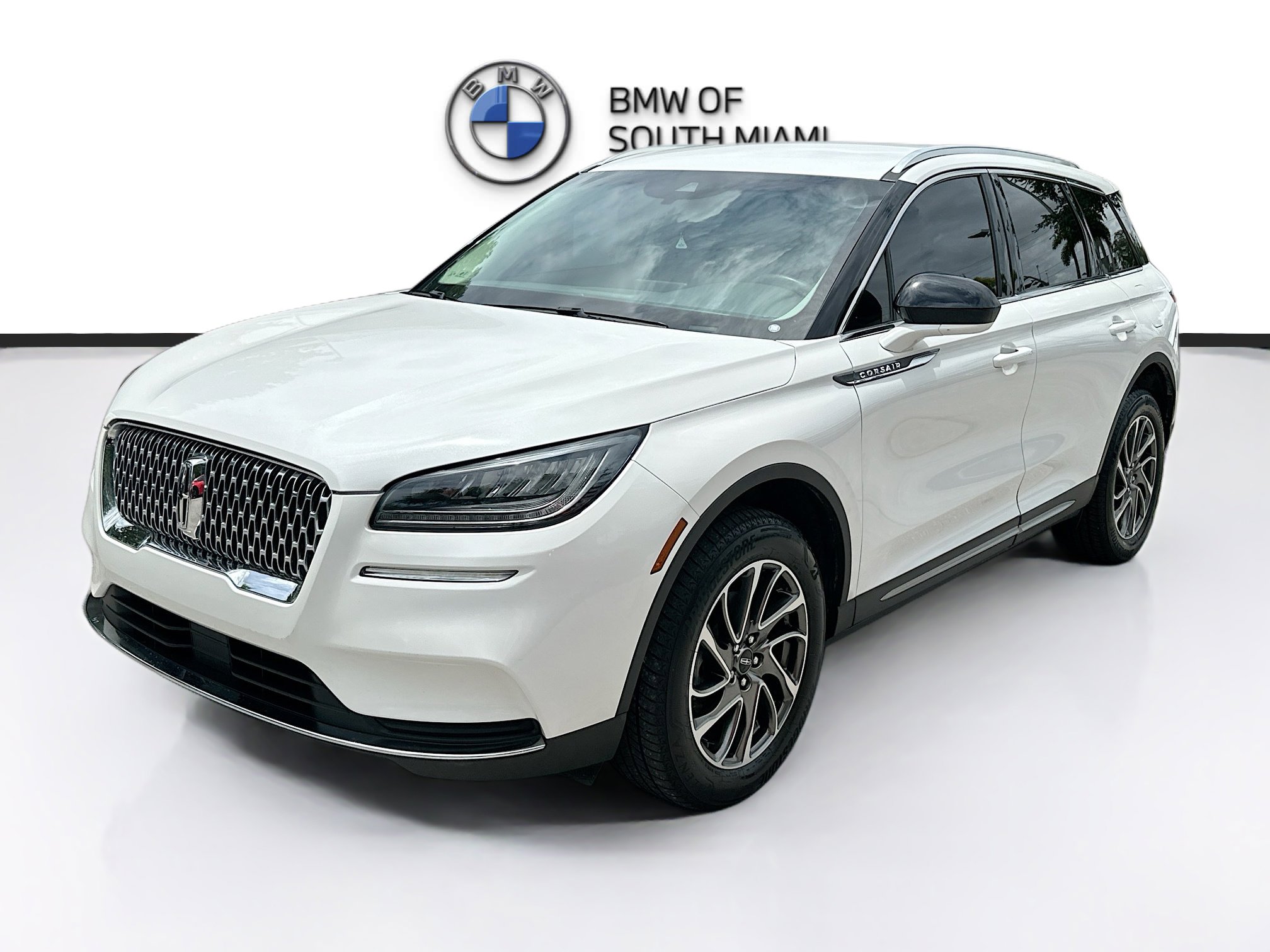 Used 2021 Lincoln Corsair FWD image 3