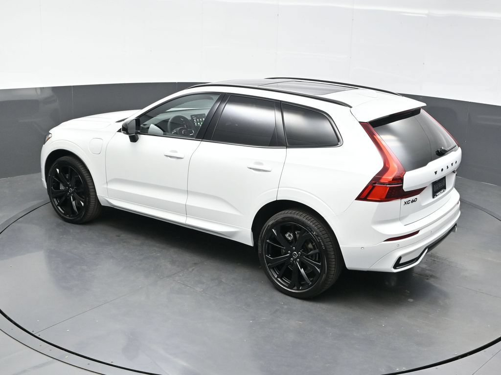 New 2026 Volvo XC60 T8 Ultra w/ Climate Package PRO AWD/4WD image 37