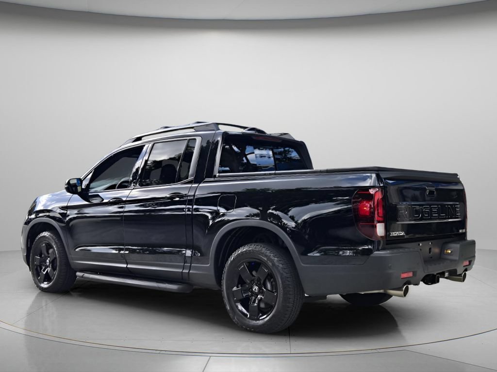 Certified 2025 Honda Ridgeline Black Edition image 8