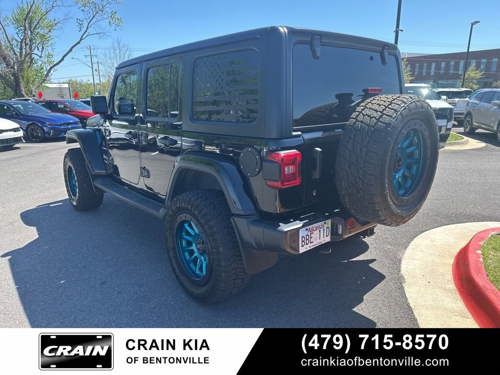 Used 2018 Jeep Wrangler Unlimited Sahara AWD/4WD image 5