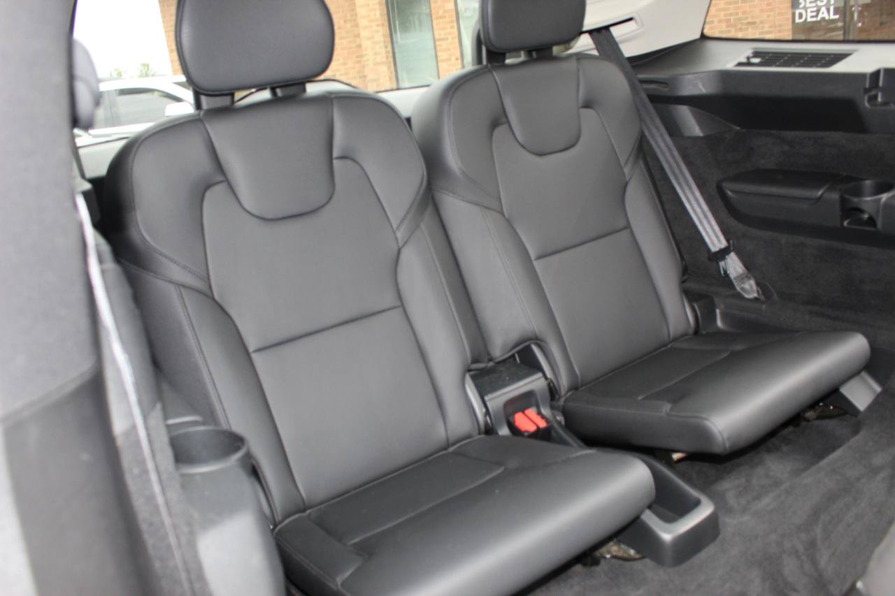 Used 2017 Volvo XC90 T6 Momentum w/ Vision Package AWD/4WD image 15