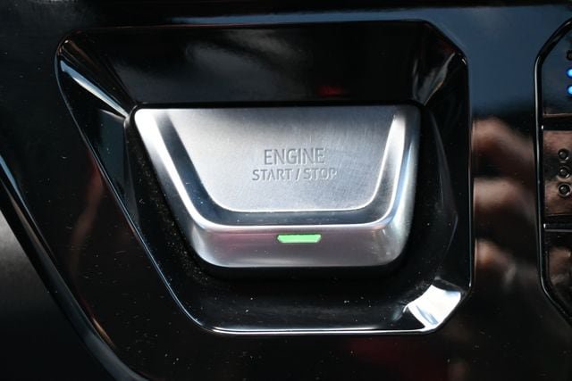 Used 2024 GMC Sierra 1500 AT4 w/ AT4 Premium Package AWD/4WD image 34