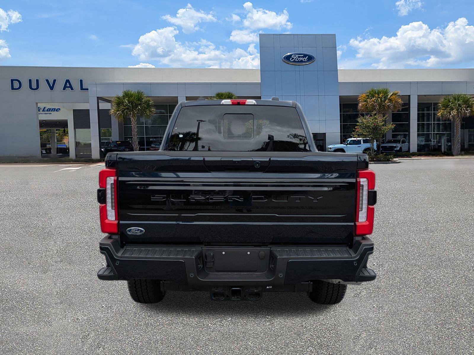 New 2025 Ford F250 Platinum w/ FX4 Off-Road Package image 4