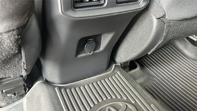 Used 2024 Toyota RAV4 LE image 20