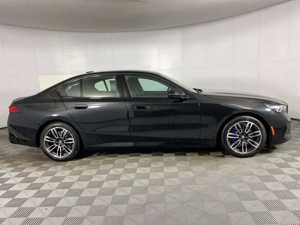 New 2026 BMW 530i xDrive w/ M Sport Package image 24