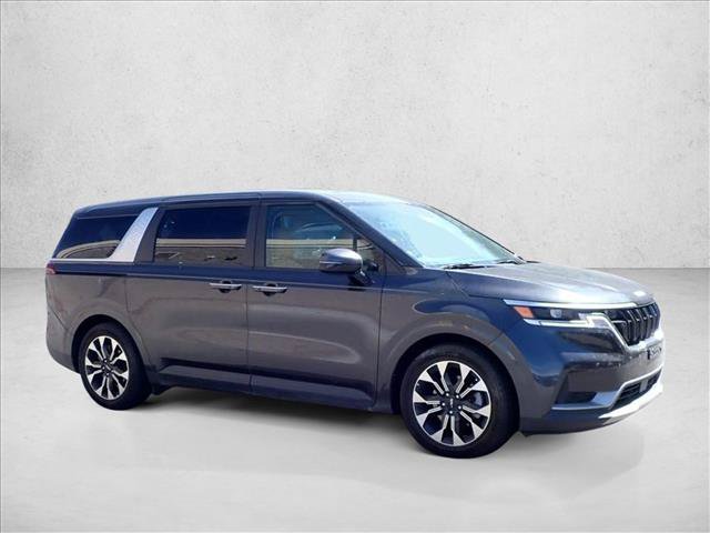 Used 2024 Kia Carnival EX FWD image 10