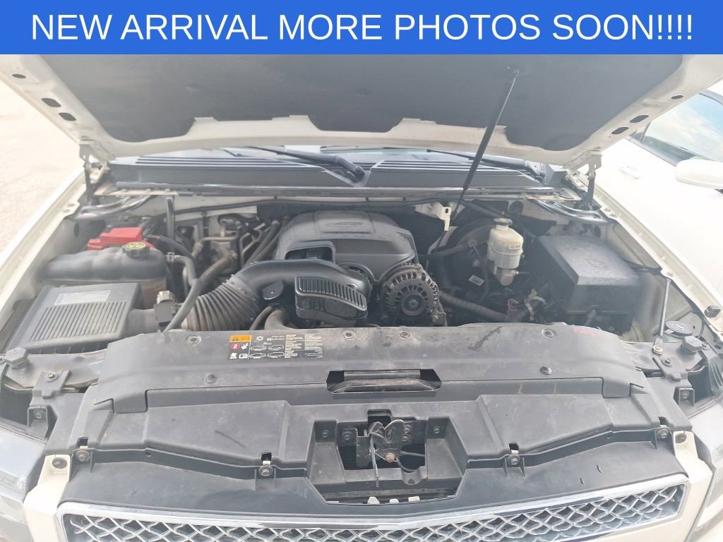 Used 2013 Chevrolet Suburban LTZ AWD/4WD image 11