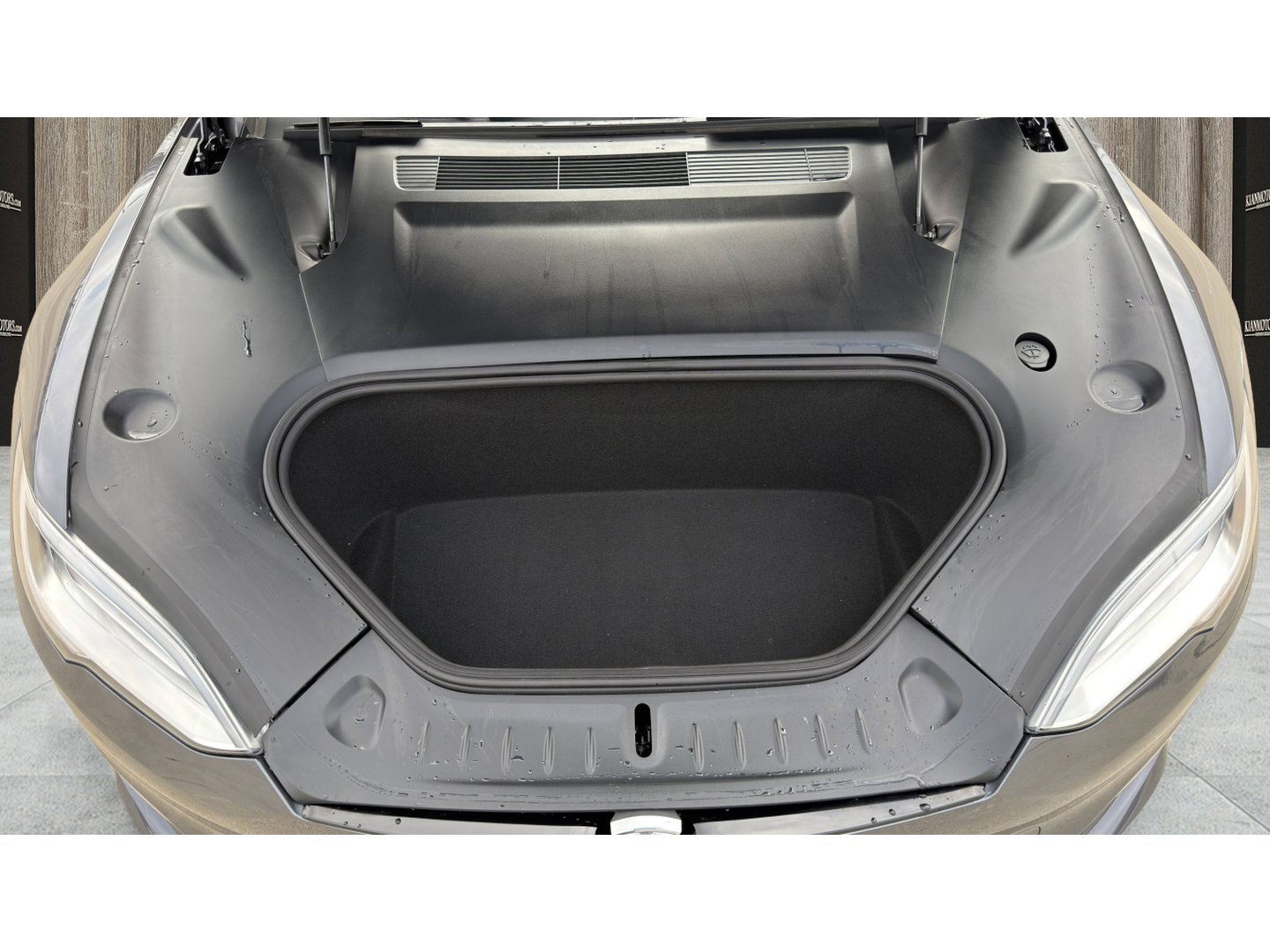 Used 2022 Tesla Model S Plaid image 52