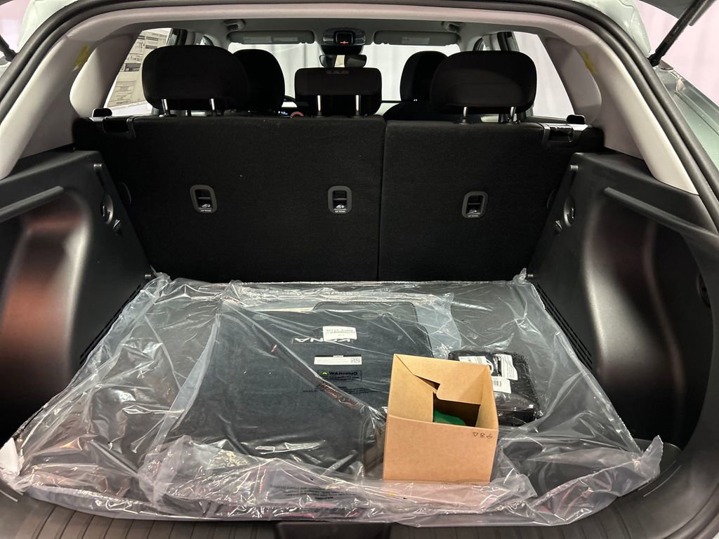 New 2026 Hyundai Kona SE image 22