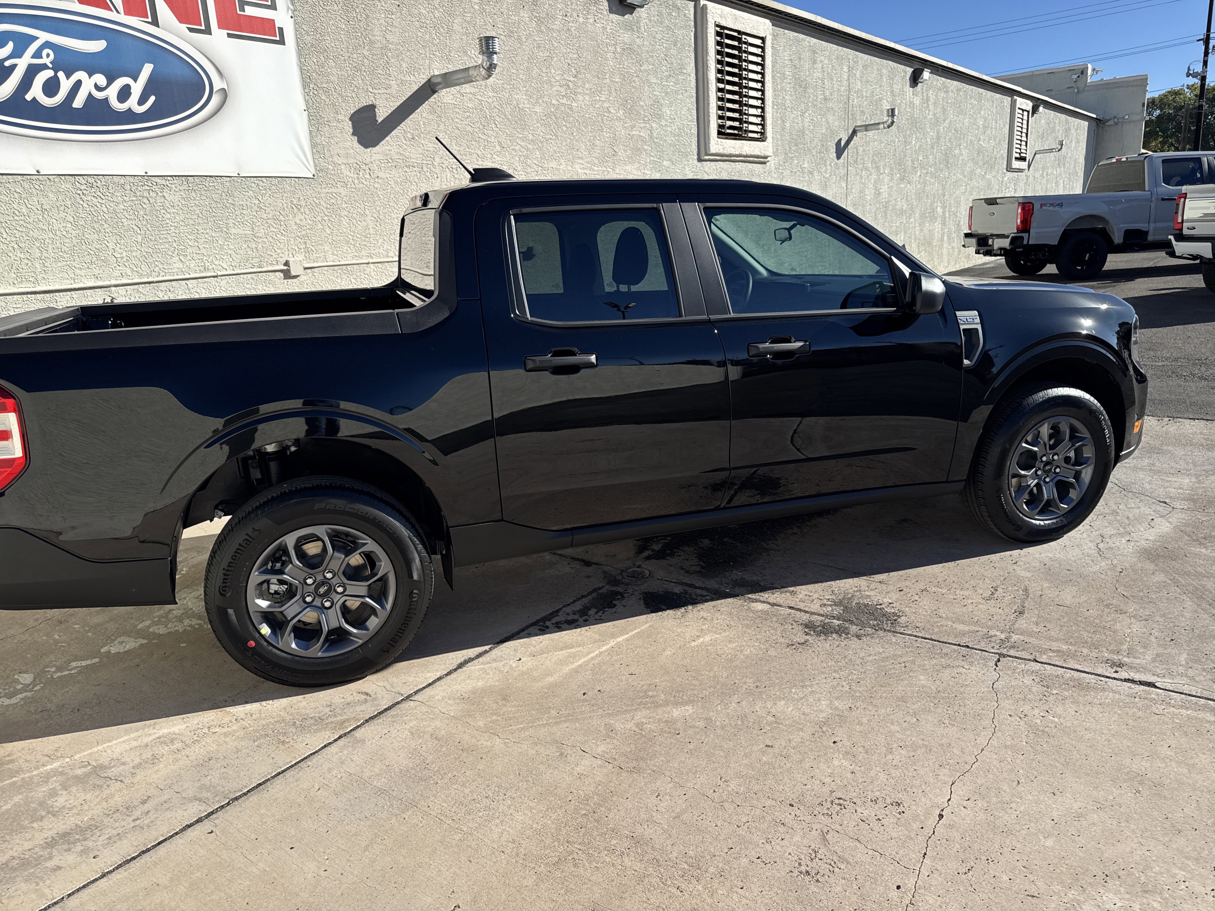 New 2025 Ford Maverick XLT image 8