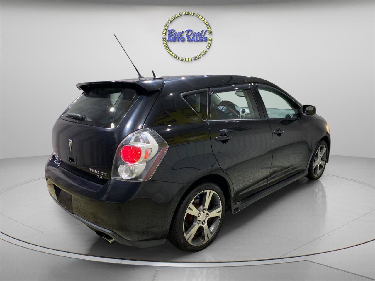 Used 2009 Pontiac Vibe GT FWD image 4