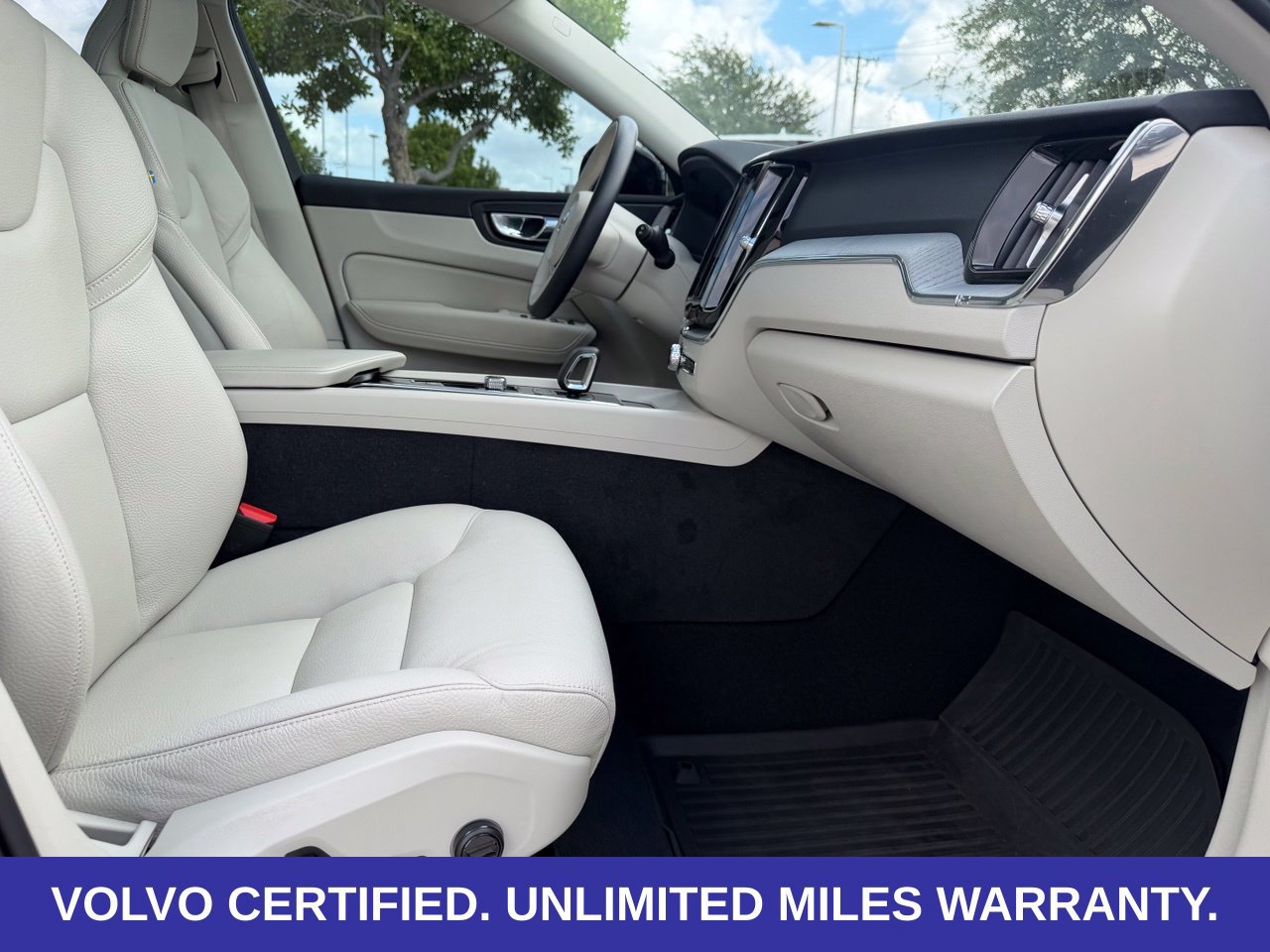 Certified 2025 Volvo XC60 T8 Plus w/ Protection Package Premier AWD/4WD image 41