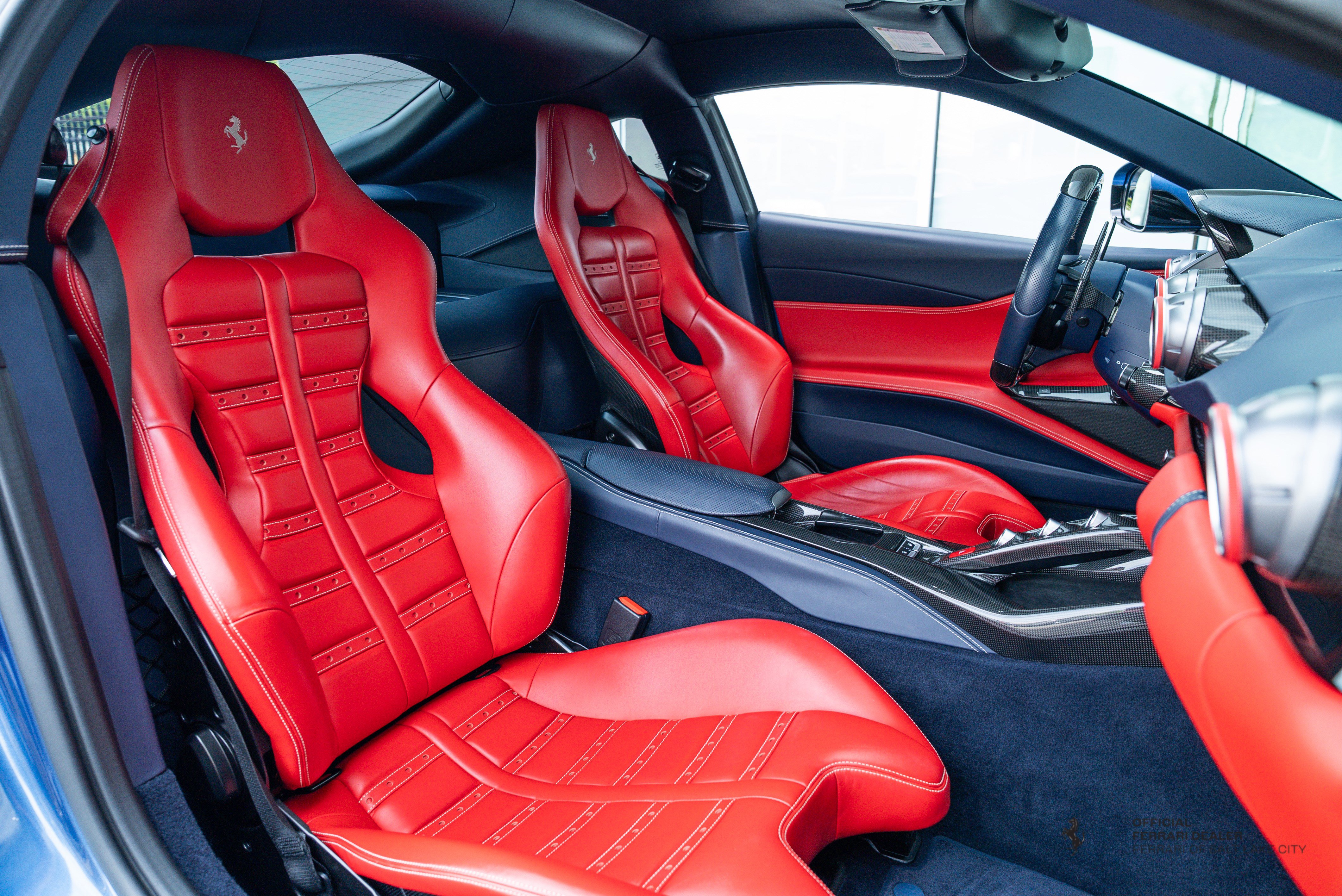 Used 2019 Ferrari 812 Superfast RWD image 25