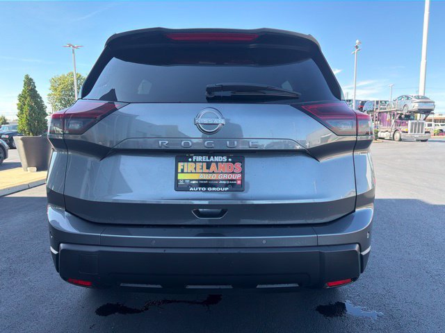 Used 2026 Nissan Rogue S FWD image 6