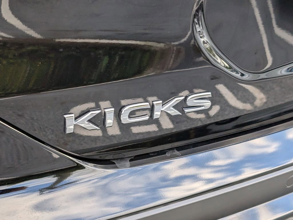 Certified 2023 Nissan Kicks SV image 14