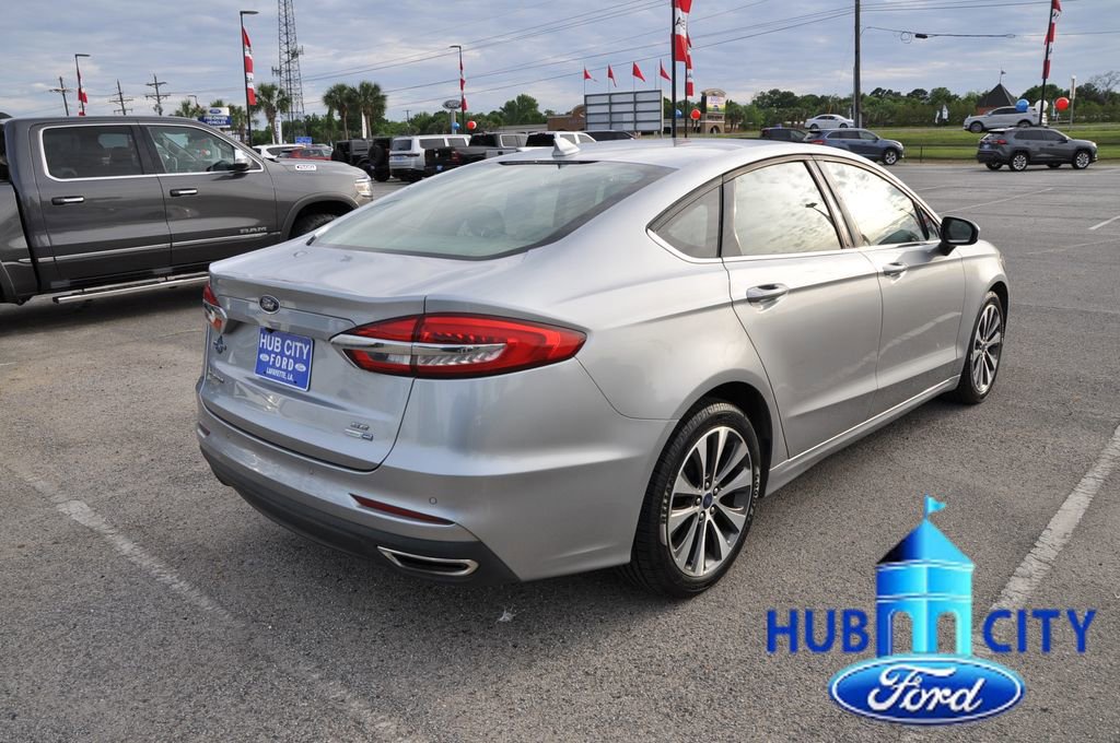 Used 2020 Ford Fusion SE AWD/4WD image 5