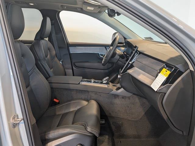New 2026 Volvo XC90 B6 Ultra w/ Protection Package AWD/4WD image 32