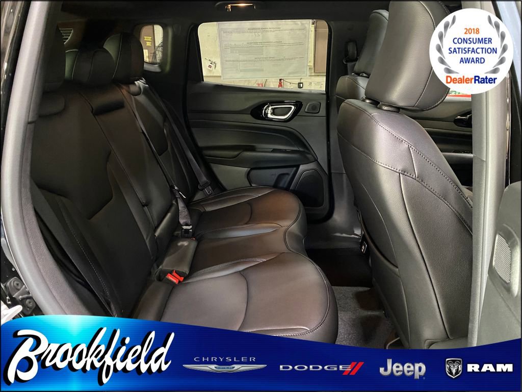 New 2025 Jeep Compass Limited w/ Sun and Sound Group image 18
