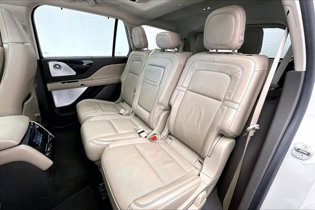 Used 2020 Lincoln Aviator Reserve w/ Equipment Group 202A image 20