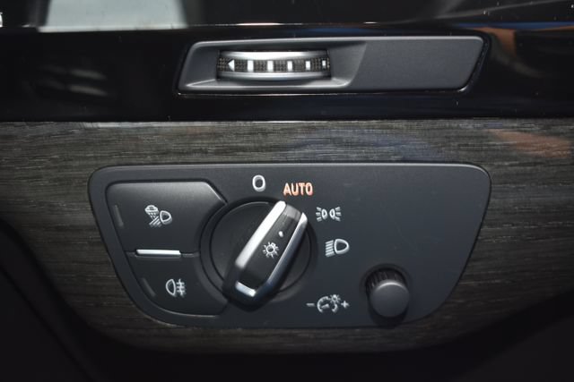 Used 2019 Audi Q7 3.0T Premium Plus w/ Premium Plus Package AWD/4WD image 22